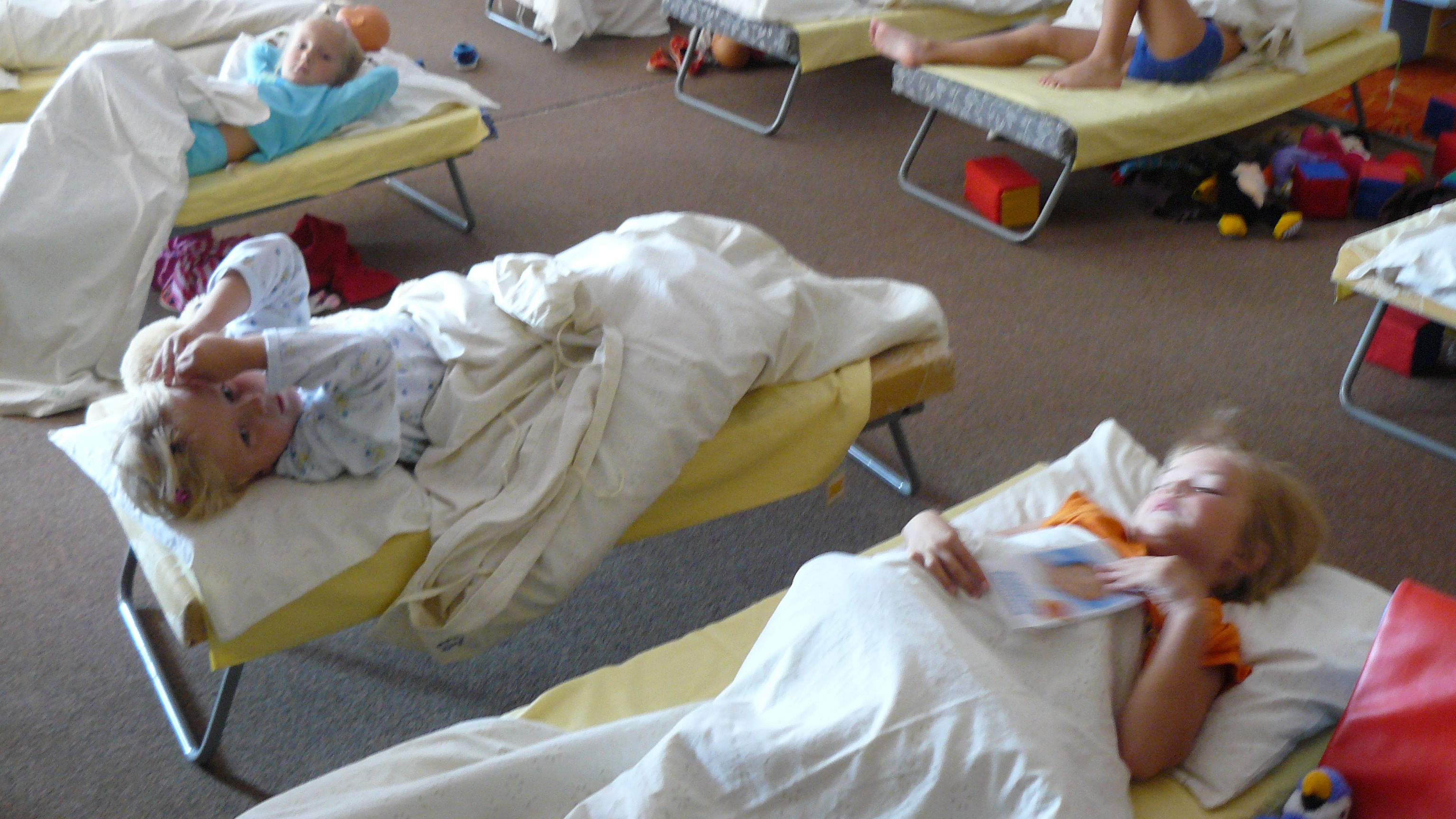 všichni už ležíme